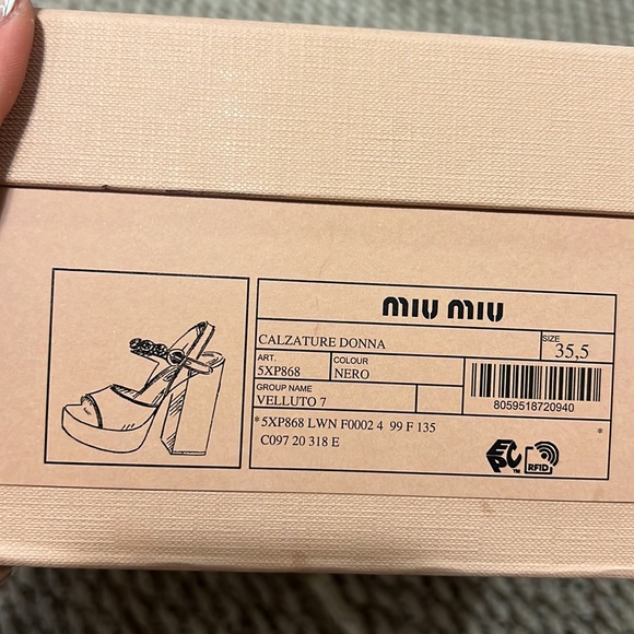 Miu Miu velvet heel - Picture 5 of 8